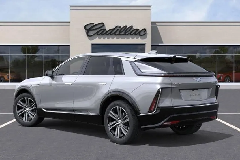 2025 Cadillac Lyriq Luxury photo 1