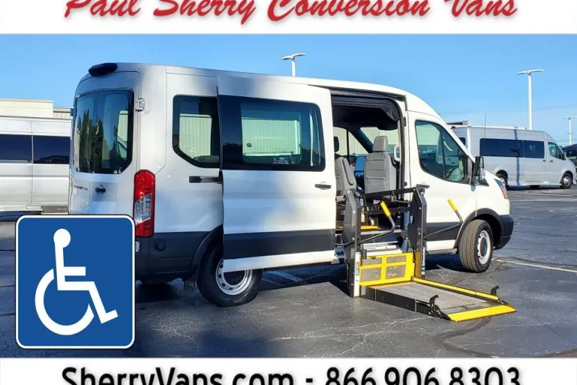 2019 Ford Transit photo 1