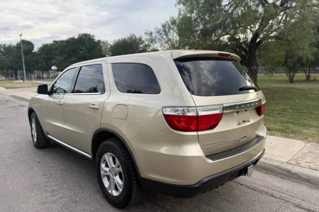 2012 Dodge Durango SXT photo 1