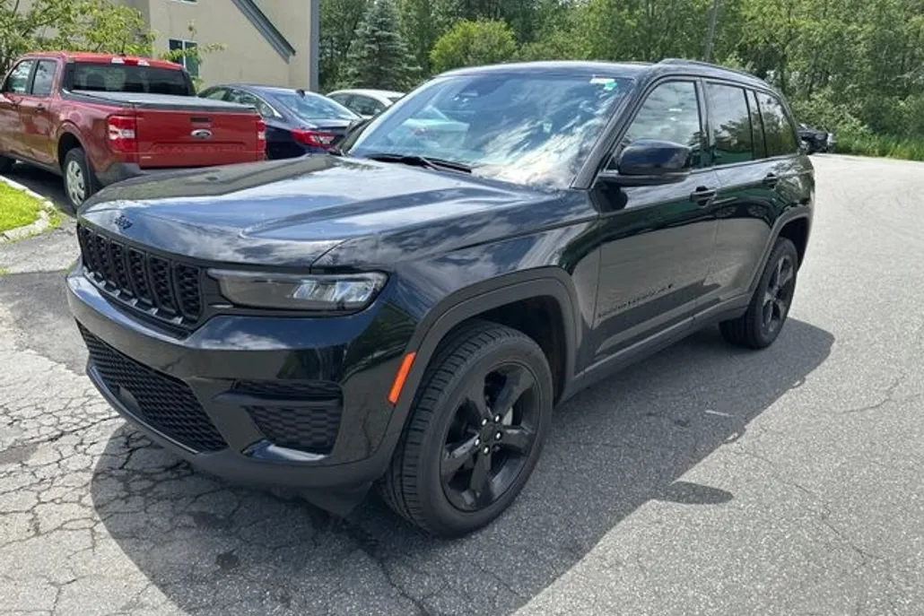 2023 Jeep Grand Cherokee Altitude X photo 1