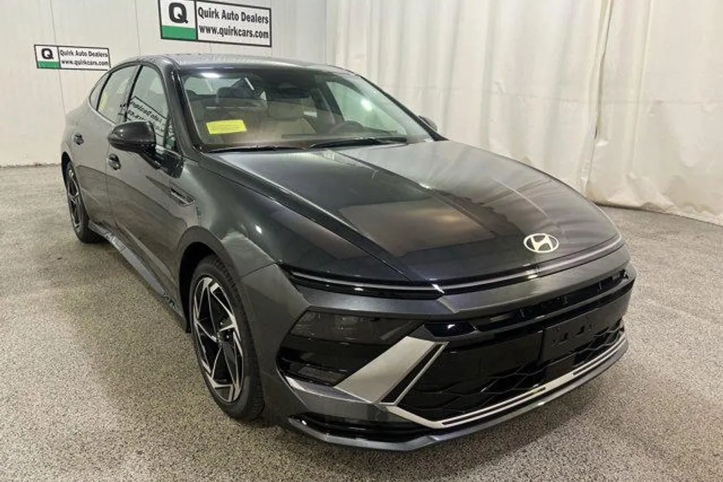 2026 Hyundai Sonata SEL Sport photo 1