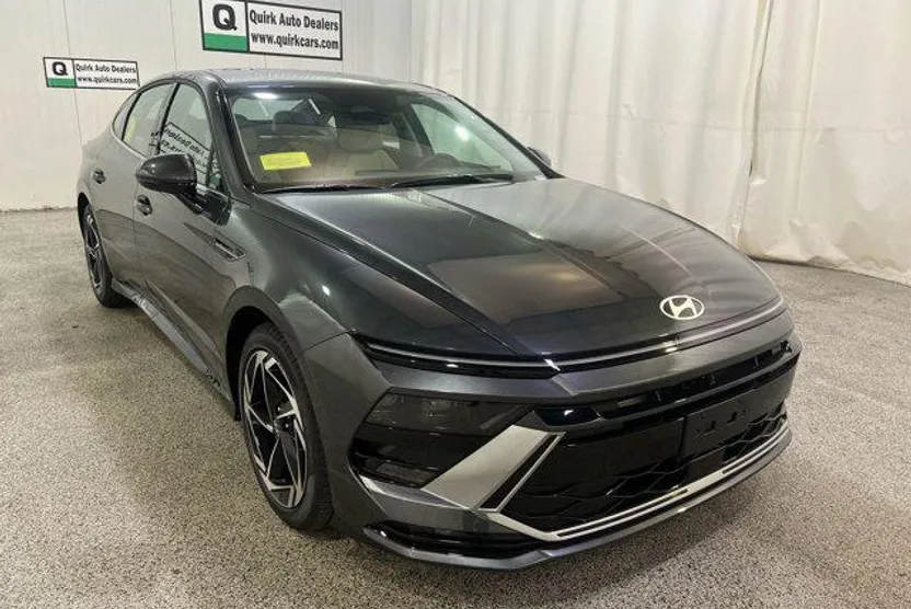 2026 Hyundai Sonata SEL Sport photo 1