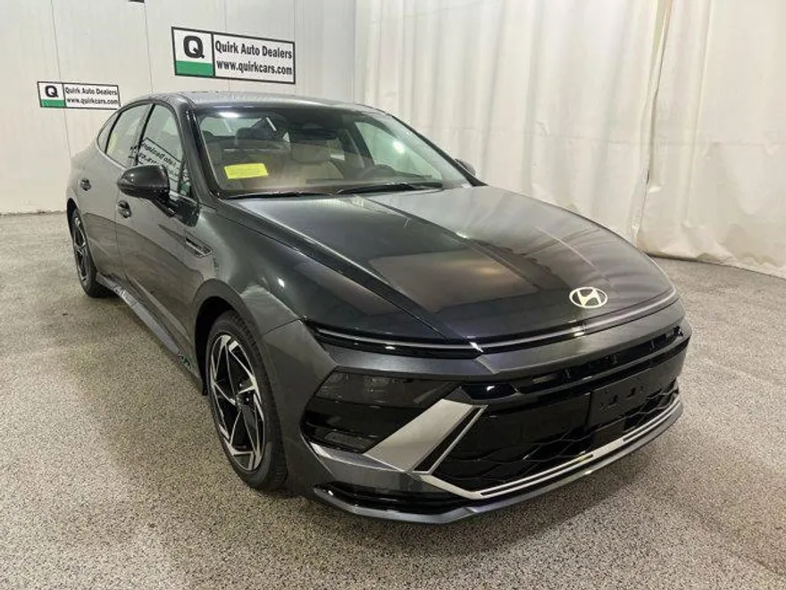 2026 Hyundai Sonata SEL Sport photo 1