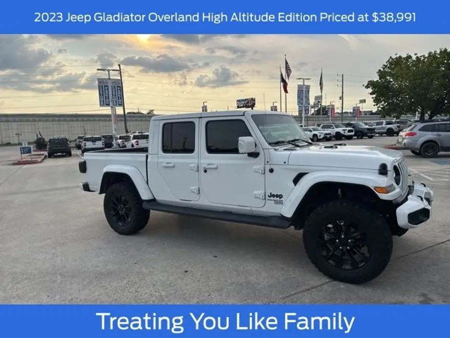 2023 Jeep Gladiator High Altitude photo 1