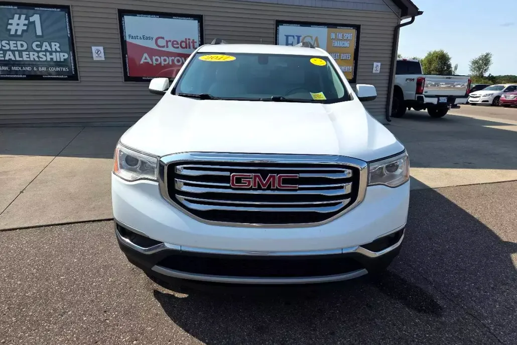 2017 Gmc Acadia SLT photo 1