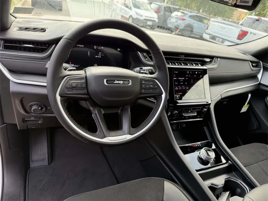 2025 Jeep Grand Cherokee Altitude X photo 1