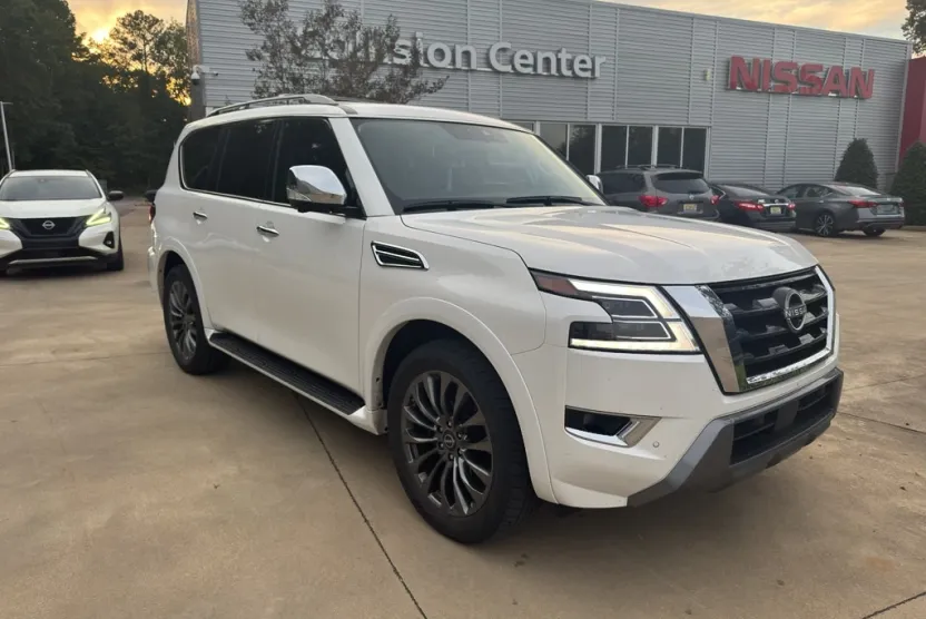2024 Nissan Armada Platinum photo 1