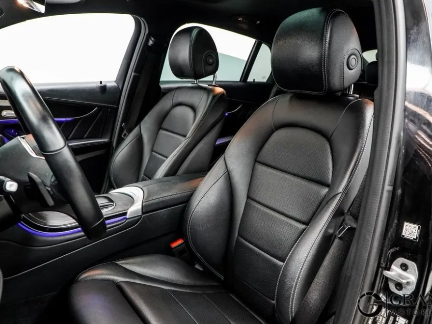 2022 Mercedes Benz GLC 300 4MATIC Coupe photo 34
