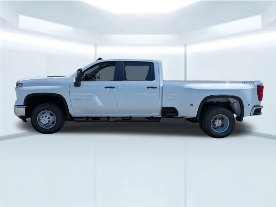 2026 Chevrolet Silverado 3500HD High Country Work Truck photo 1