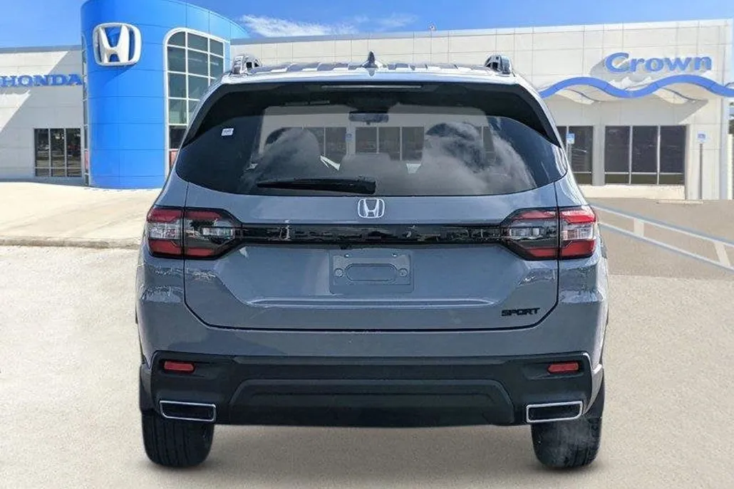 2025 Honda Pilot Sport photo 1