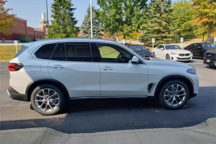 2026 Bmw X5 xDrive40i photo 1