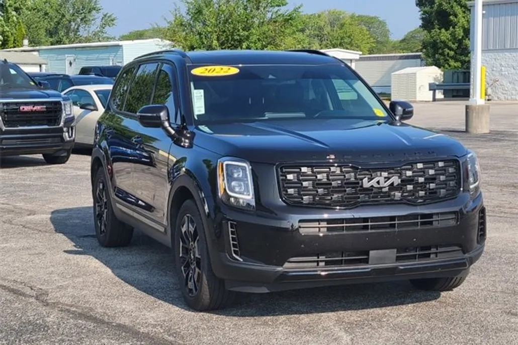 2022 Kia Telluride EX photo 1