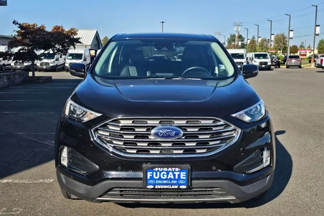 2024 Ford Edge Titanium photo 1