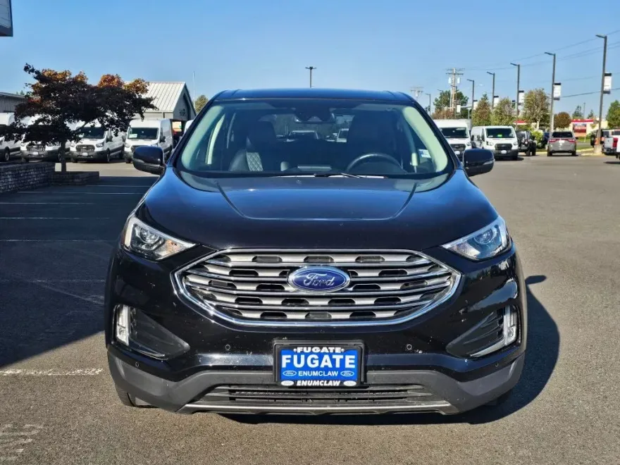 2024 Ford Edge Titanium photo 1