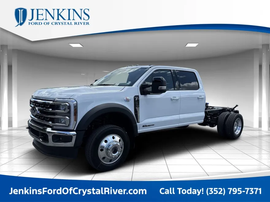 2025 Ford F-450 Lariat photo 1