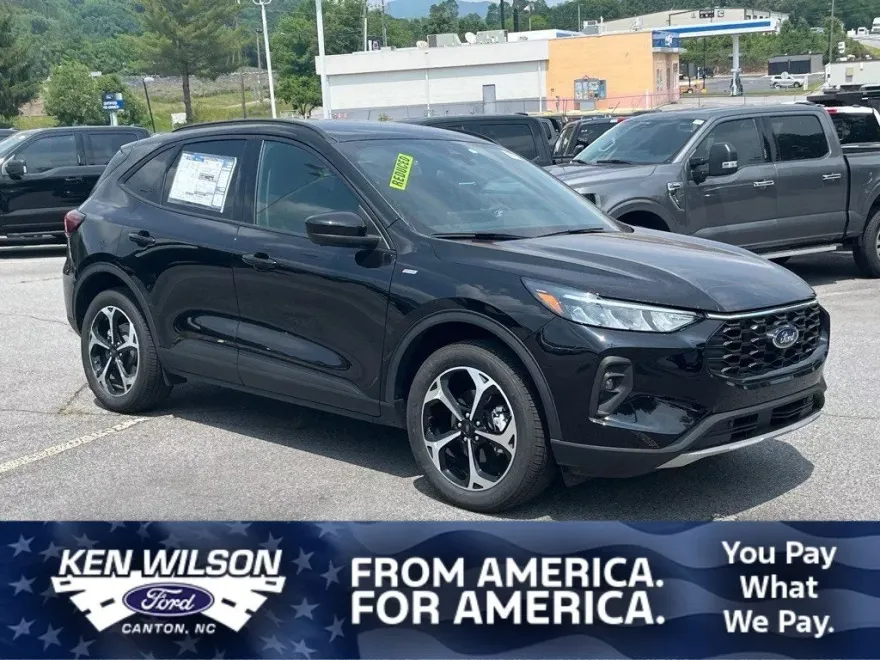 2025 Ford Escape ST-Line Select photo 1