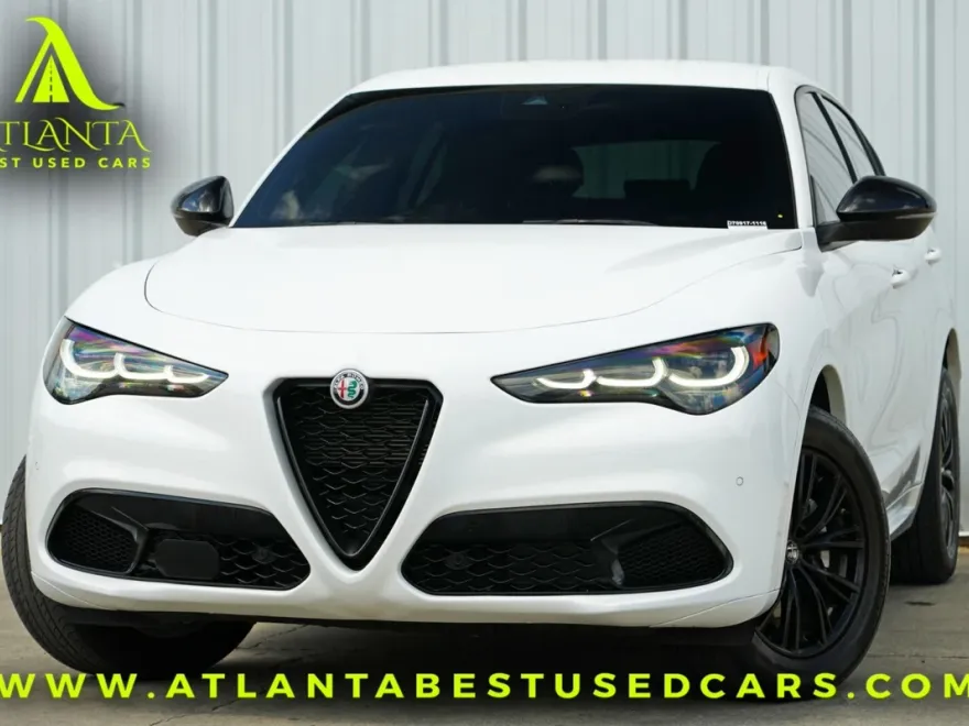 2024 Alfa Romeo Stelvio Sprint photo 1