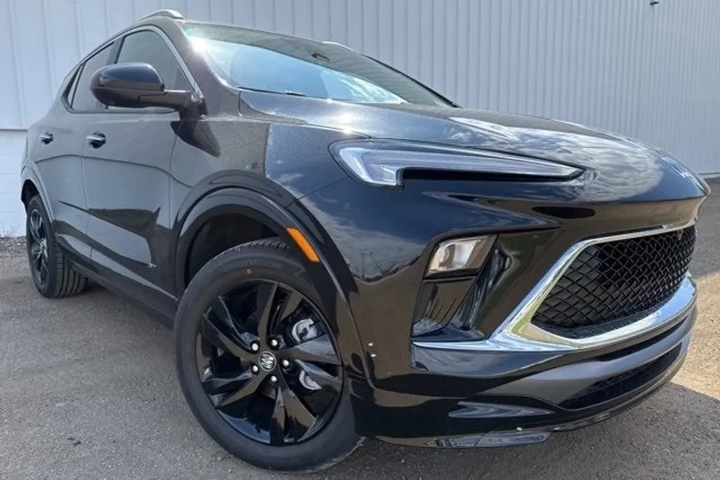 2025 Buick Encore GX Sport Touring photo 1