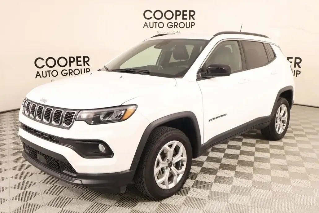2025 Jeep Compass Latitude photo 1