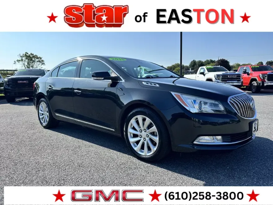 2015 Buick LaCrosse Leather photo 1