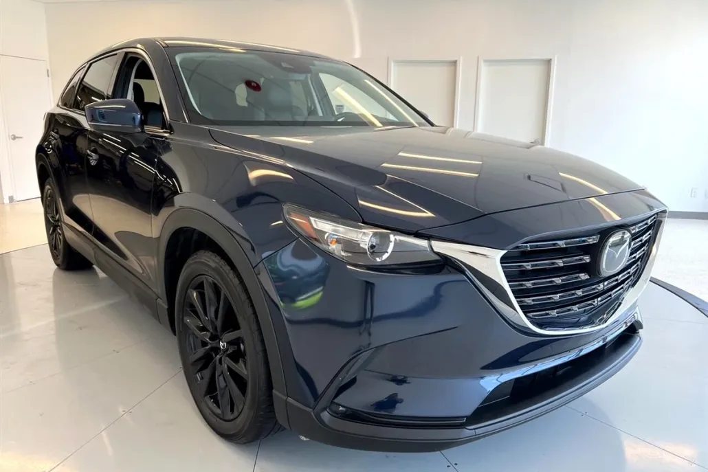 2023 Mazda CX-9 Touring photo 1