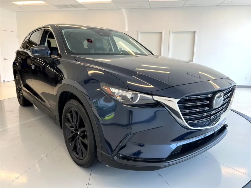 2023 Mazda CX-9 Touring photo 1