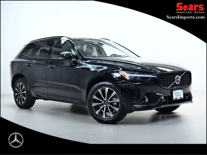2025 Volvo XC60 Plus photo 1