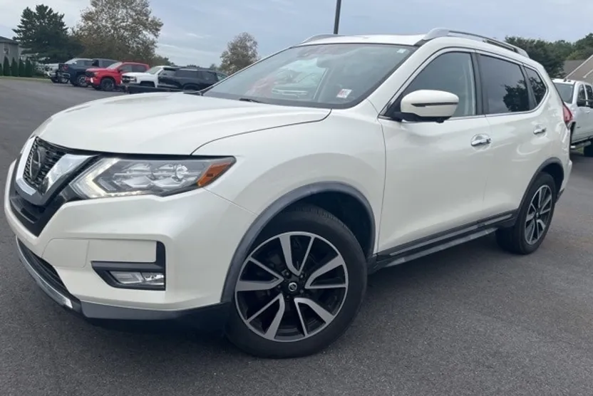 2018 Nissan Rogue SL photo 1