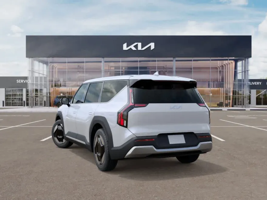 2026 Kia EV9 Light Long Range photo 4