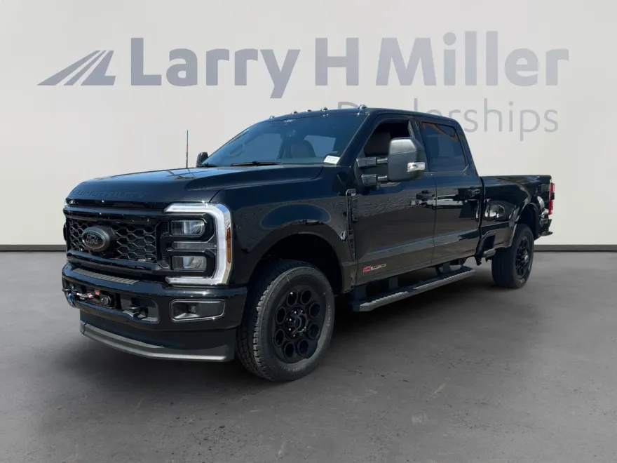 2025 Ford F-350 photo 1