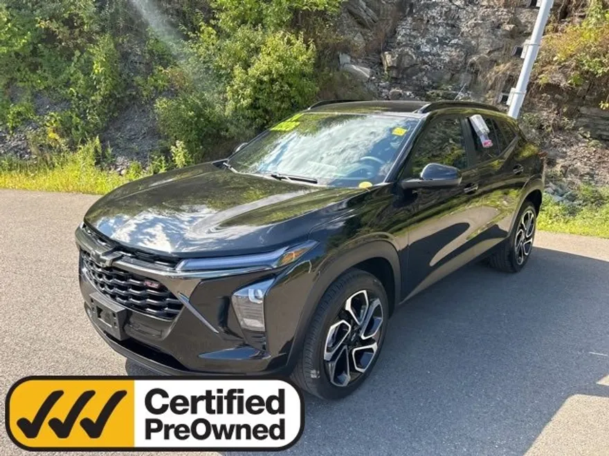 2024 Chevrolet Trax photo 1