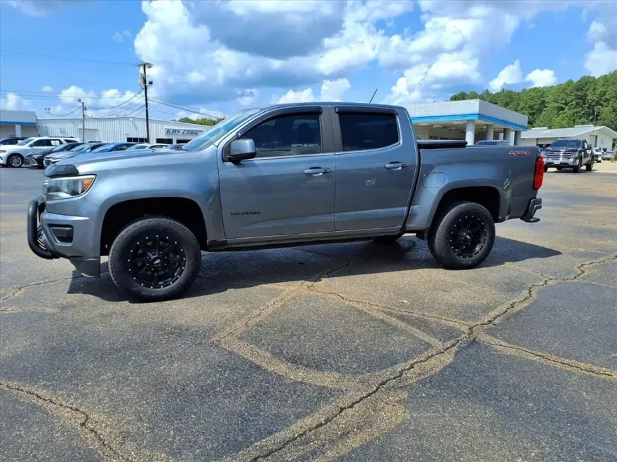 2018 Chevrolet Colorado LT photo 1