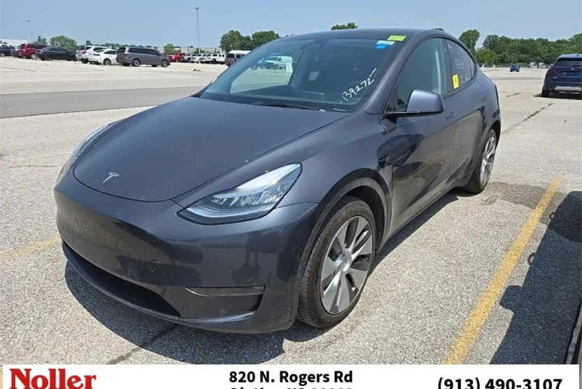 2021 Tesla Model Y Long Range photo 1