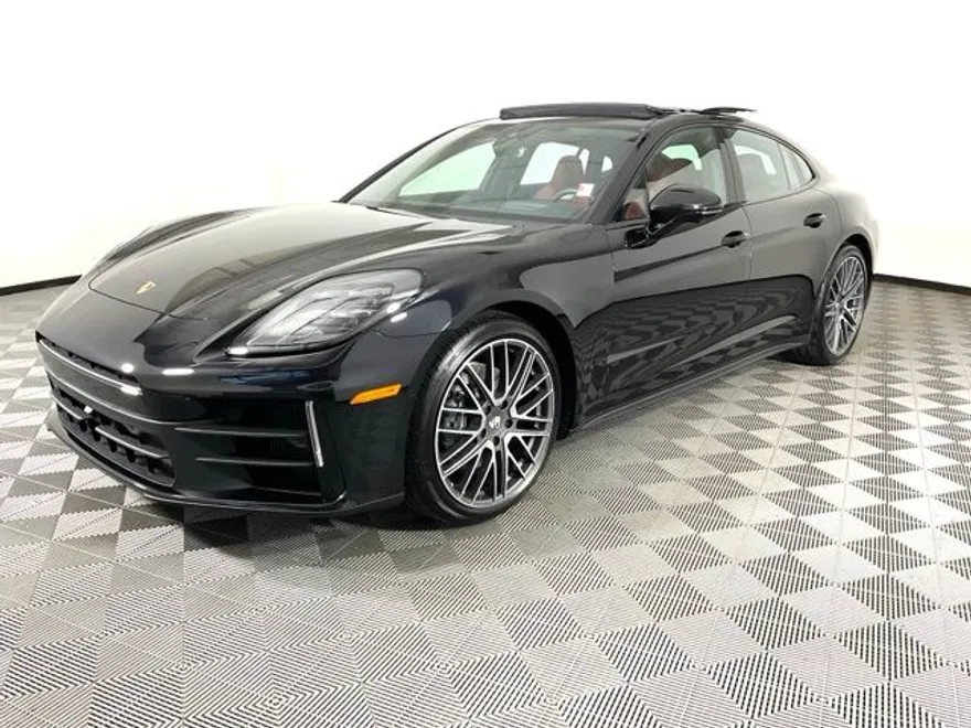 2024 Porsche Panamera 4 photo 1