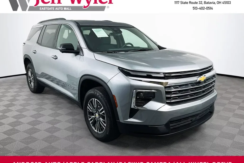 2024 Chevrolet Traverse photo 1