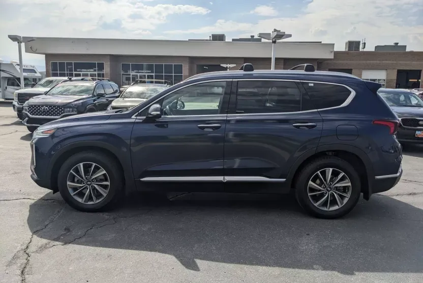 2020 Hyundai Santa Fe SEL photo 1