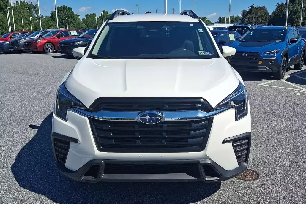 2024 Subaru Ascent Premium photo 1