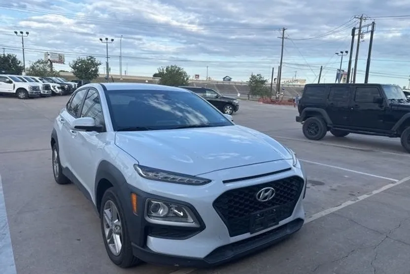 2021 Hyundai Kona SE photo 1
