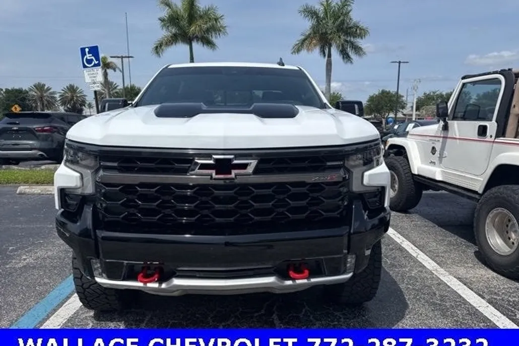 2024 Chevrolet Silverado 1500 ZR2 photo 1