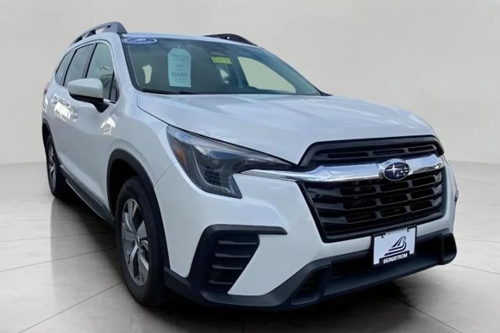2024 Subaru Ascent Premium photo 1