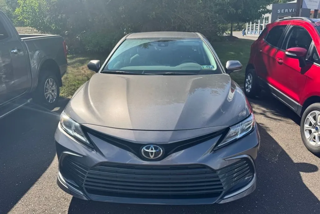 2024 Toyota Camry LE photo 1