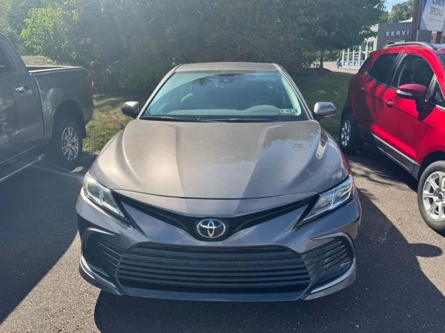 2024 Toyota Camry LE photo 1