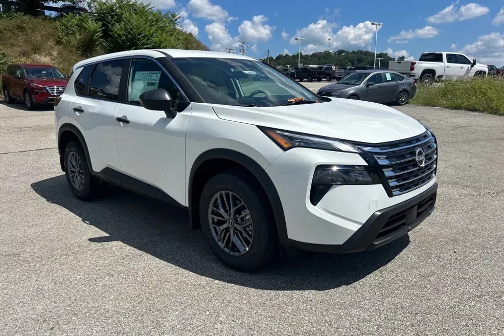 2026 Nissan Rogue S photo 1