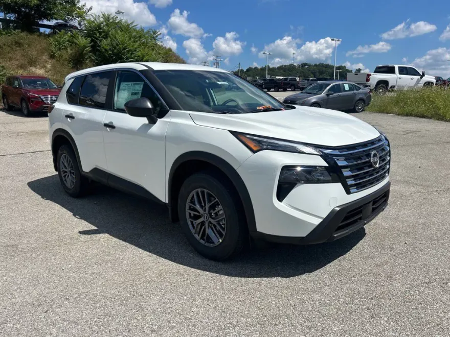 2026 Nissan Rogue S photo 1