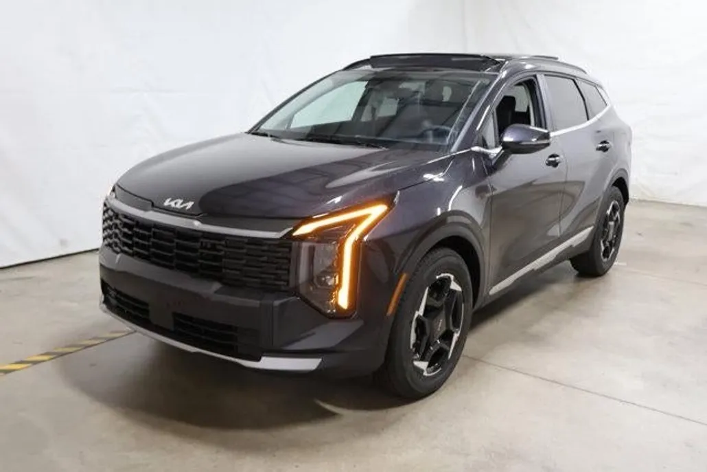 2026 Kia Sportage EX photo 1