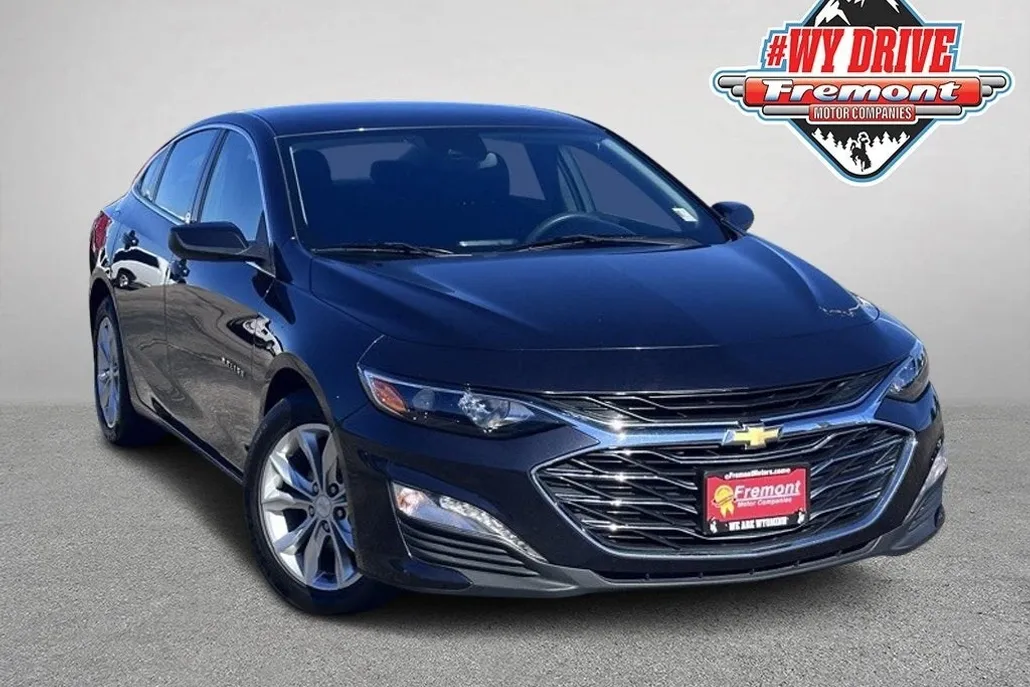 2023 Chevrolet Malibu 1LT photo 1