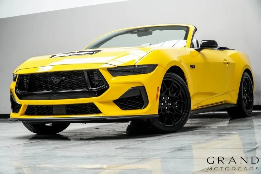 2024 Ford Mustang GT Premium Convertible photo 1