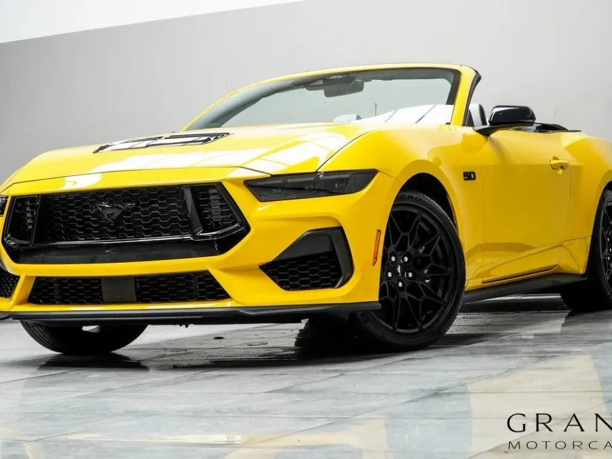 2024 Ford Mustang GT Premium Convertible photo 1