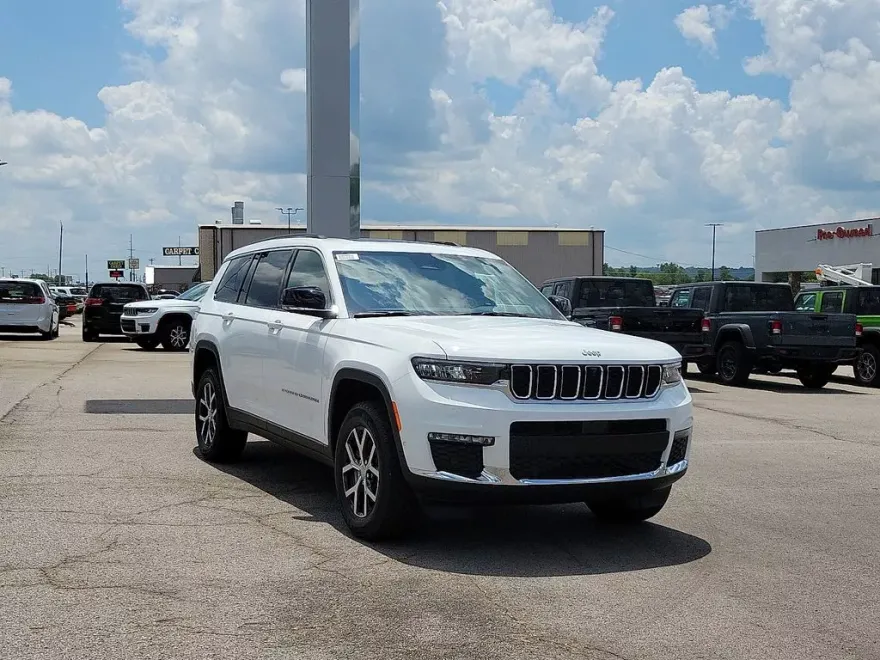 2025 Jeep Grand Cherokee Limited photo 1