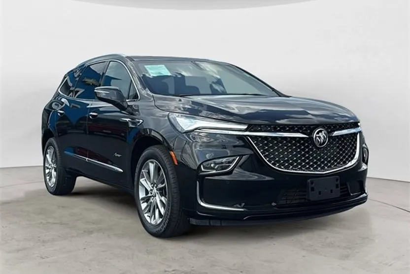 2024 Buick Enclave Avenir photo 1